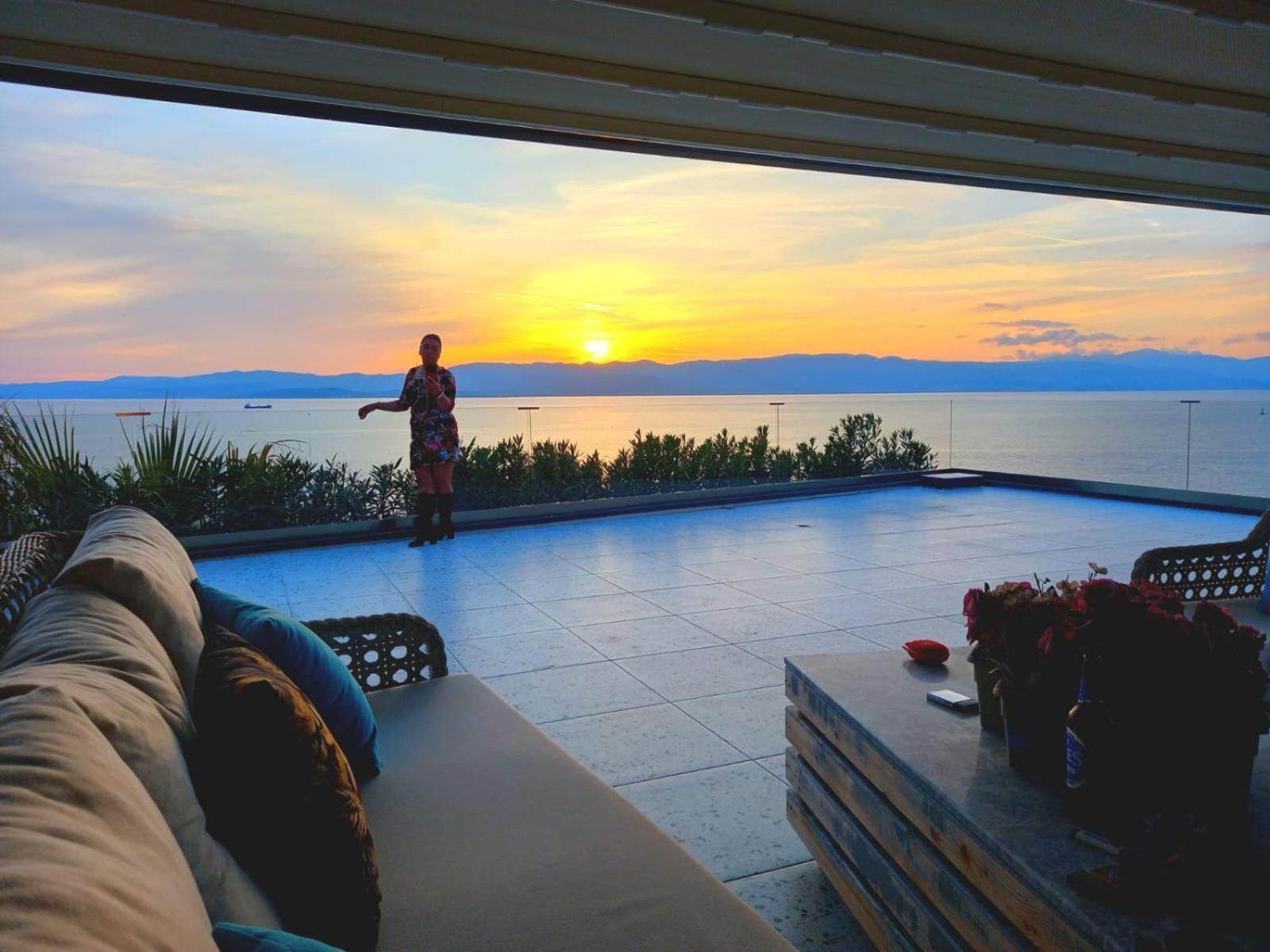 มาวี พาโนรามา Villa เซสเม ภายนอก รูปภาพ
