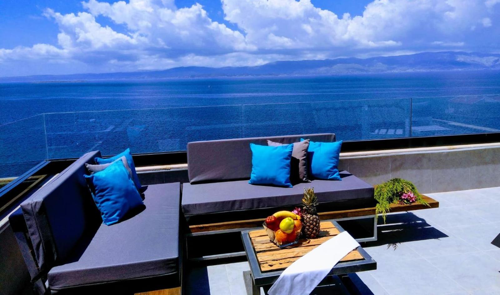 มาวี พาโนรามา Villa เซสเม ภายนอก รูปภาพ
